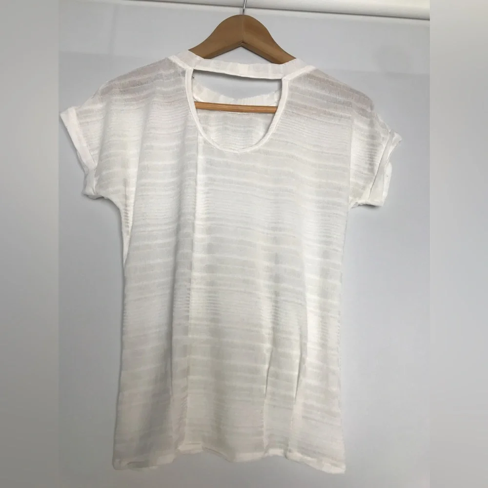 White Semi sheer top - Picture 5 of 8